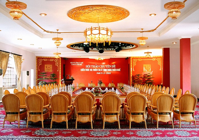 FESTIVAL HOTEL
